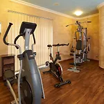 מלון Retro Riverside Wellness