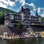 Hotell Retro Riverside Wellness Karlovy Vary