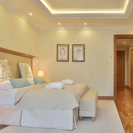 Retro Riverside Wellness Hotel Karlovy Vary