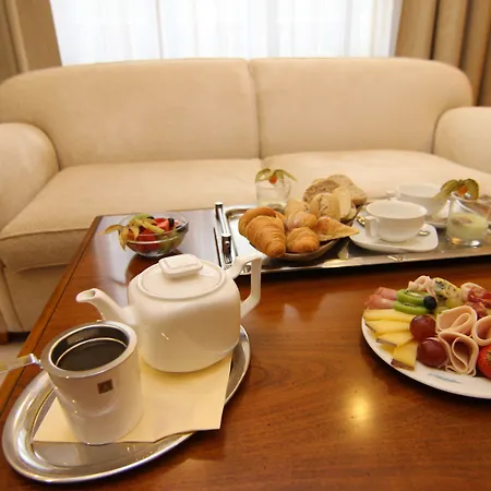 Hotel Retro Riverside Wellness 5*