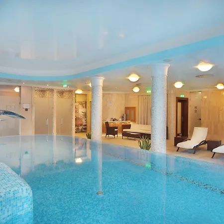 Retro Riverside Wellness Hotel Karlovy Vary