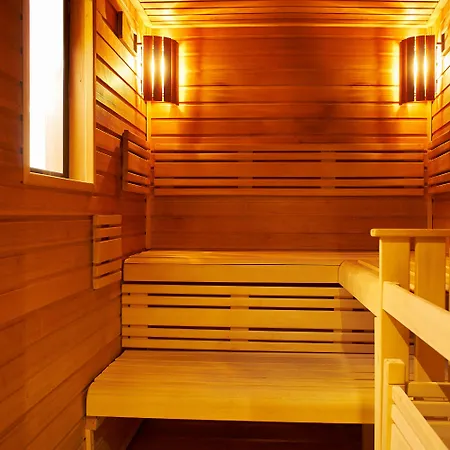 Retro Riverside Wellness Hotel 5*