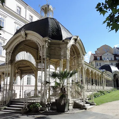 Retro Riverside Wellness Hotel Karlovy Vary