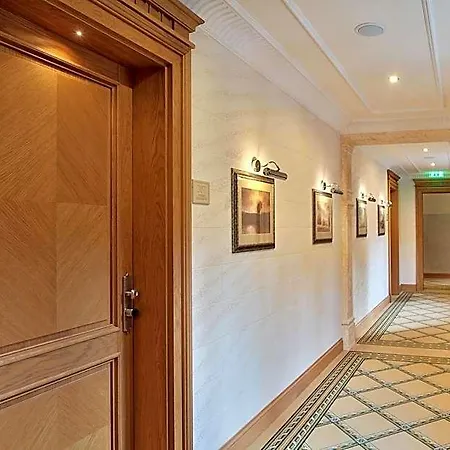 Hotell Retro Riverside Wellness Karlovy Vary