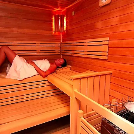 Hotell Retro Riverside Wellness Karlovy Vary