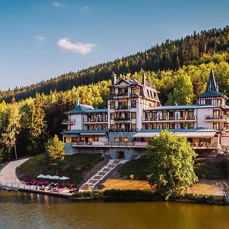Hotell Retro Riverside Wellness Karlovy Vary