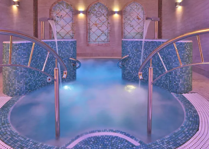 Retro Riverside Wellness